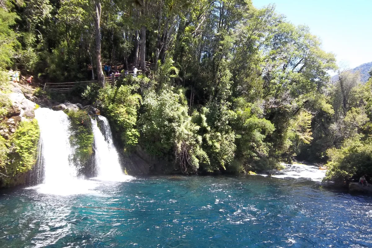 Turquoise pools and waterfalls at Ojos del Caburgua